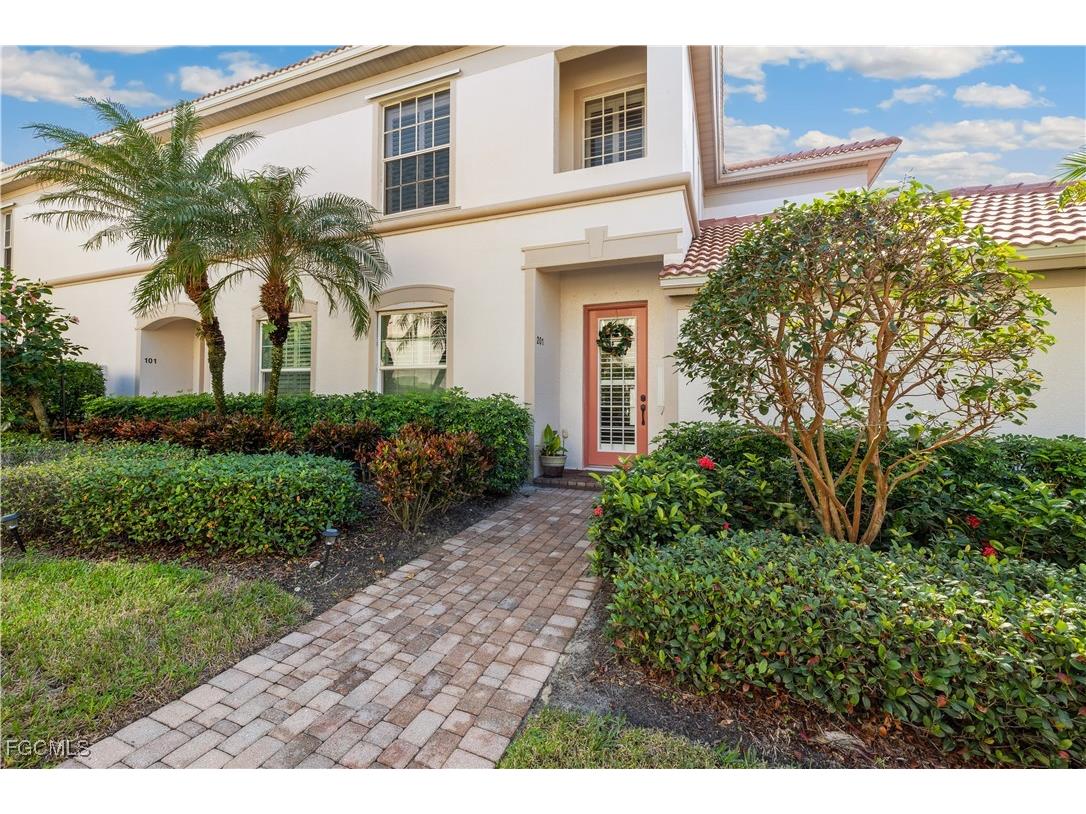 17495 Old Harmony Drive #201 Fort Myers FL 33908 2025017827 image2