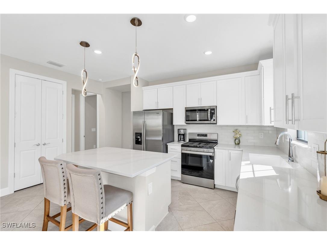 17498 Caravita Lane Fort Myers FL 33913 225011457 image1
