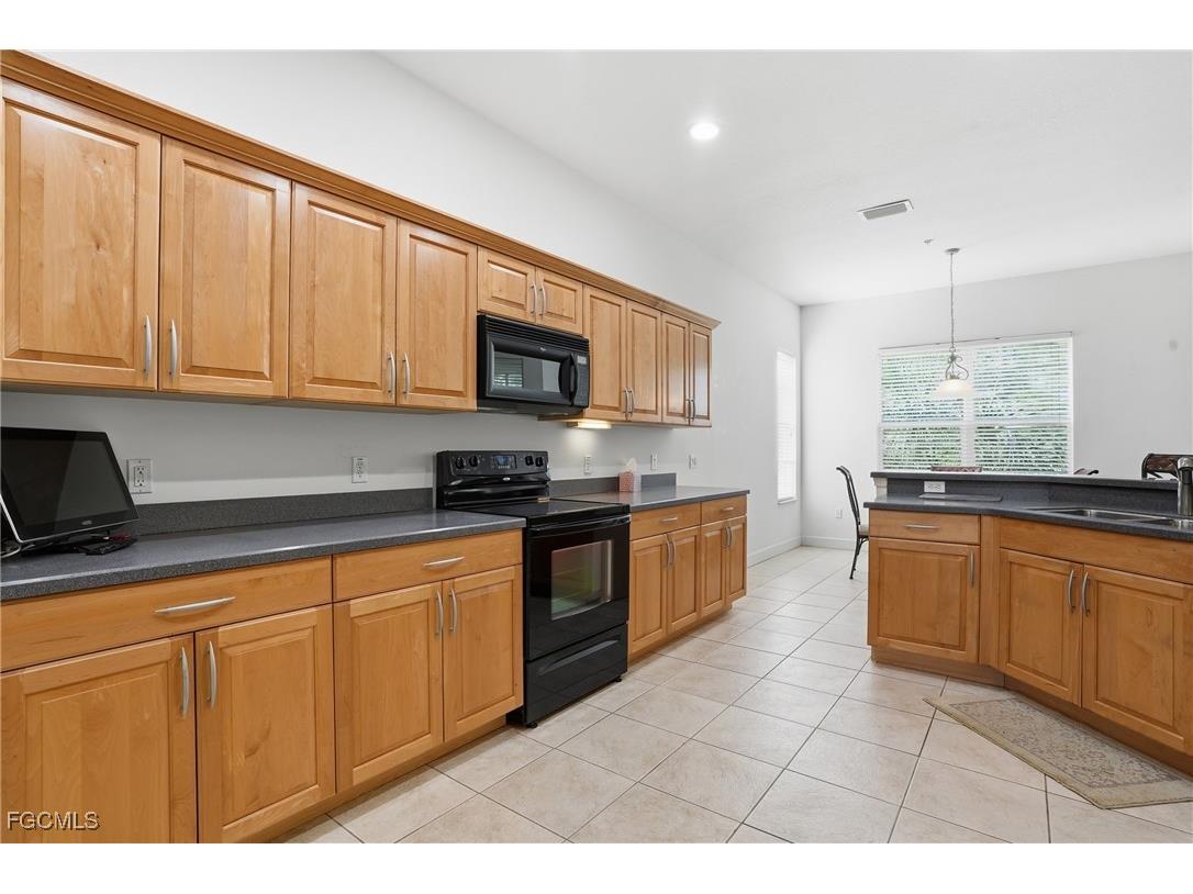 17498 Old Harmony Drive #201 Fort Myers FL 33908 2025013102 image10