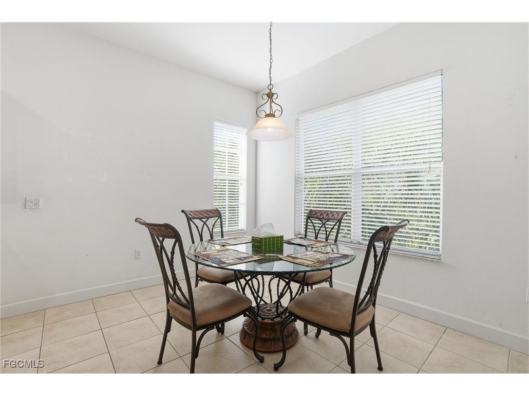 17498 Old Harmony Drive #201 Fort Myers FL 33908 2025013102 image13