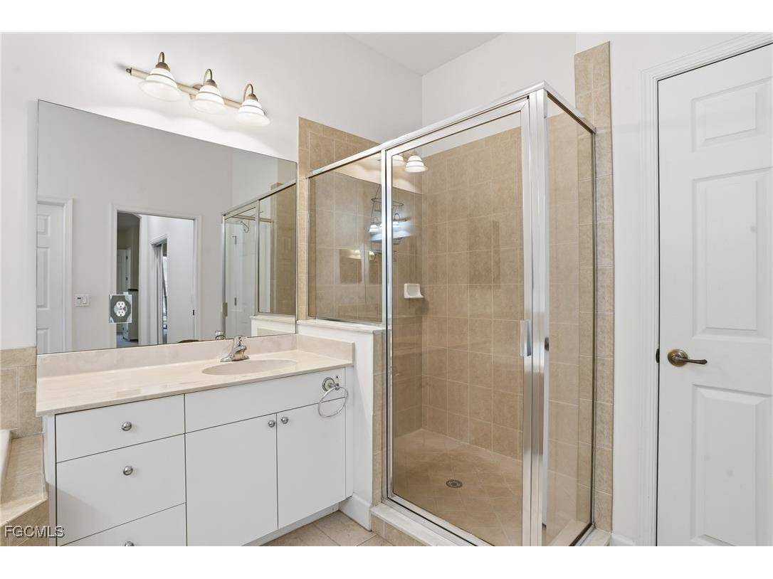 17498 Old Harmony Drive #201 Fort Myers FL 33908 2025013102 image18