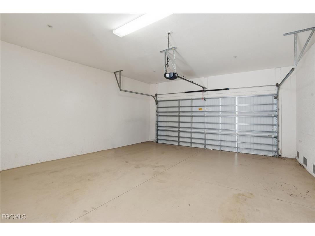 17498 Old Harmony Drive #201 Fort Myers FL 33908 2025013102 image25