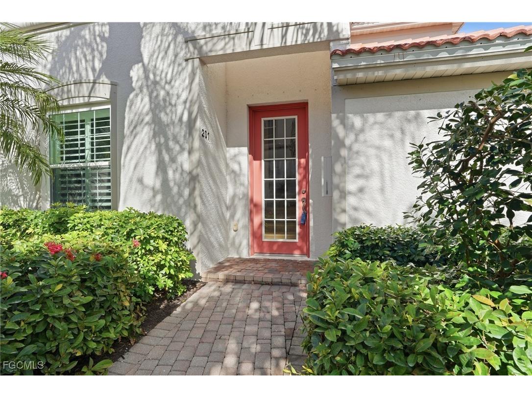 17498 Old Harmony Drive #201 Fort Myers FL 33908 2025013102 image4