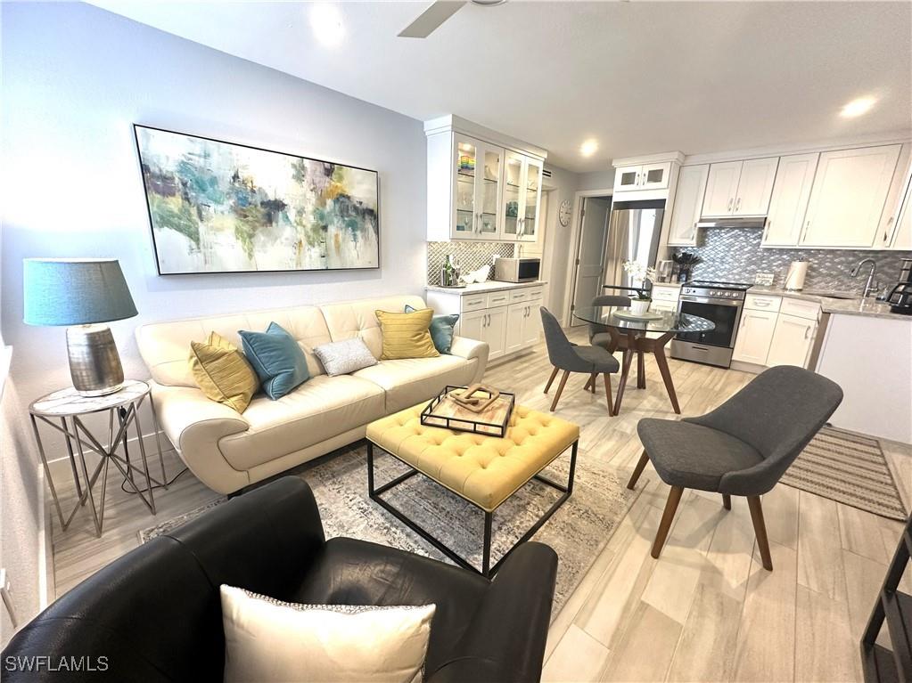 175 5th Avenue S #104 Naples FL 34102 225064721 image1