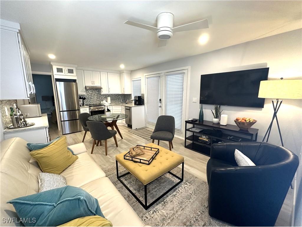 175 5th Avenue S #104 Naples FL 34102 225064721 image4