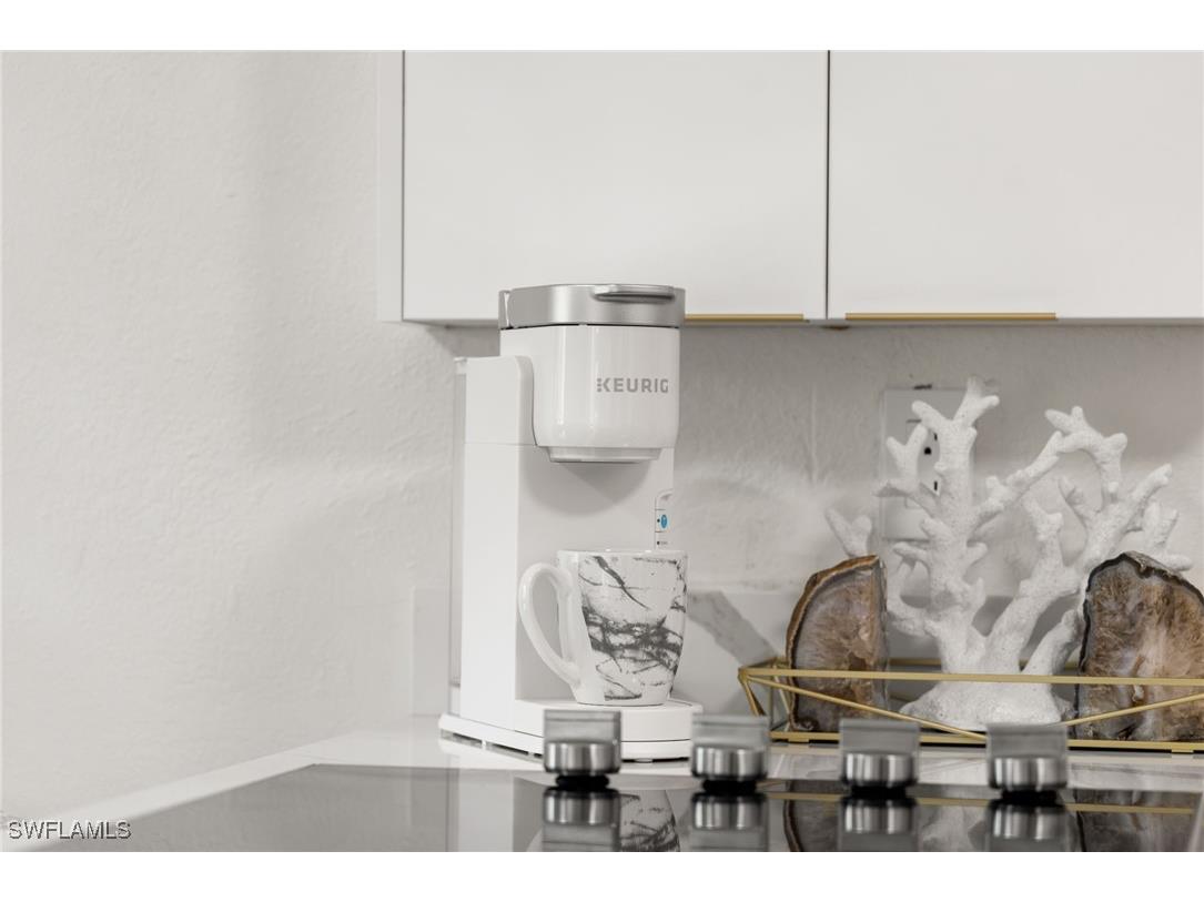 175 Fifth Avenue S #204 Naples FL 34102 225072811 image12