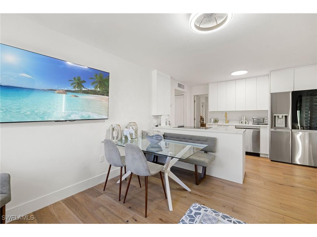 175 Fifth Avenue S #204 Naples FL 34102 225072811 image19