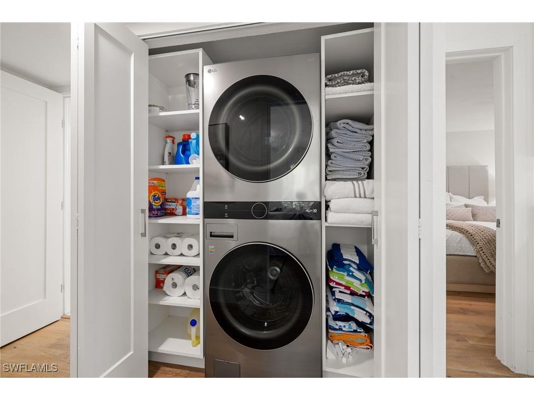 175 Fifth Avenue S #204 Naples FL 34102 225072811 image20