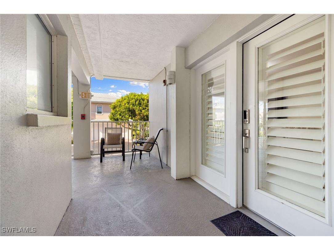 175 Fifth Avenue S #204 Naples FL 34102 225072811 image33