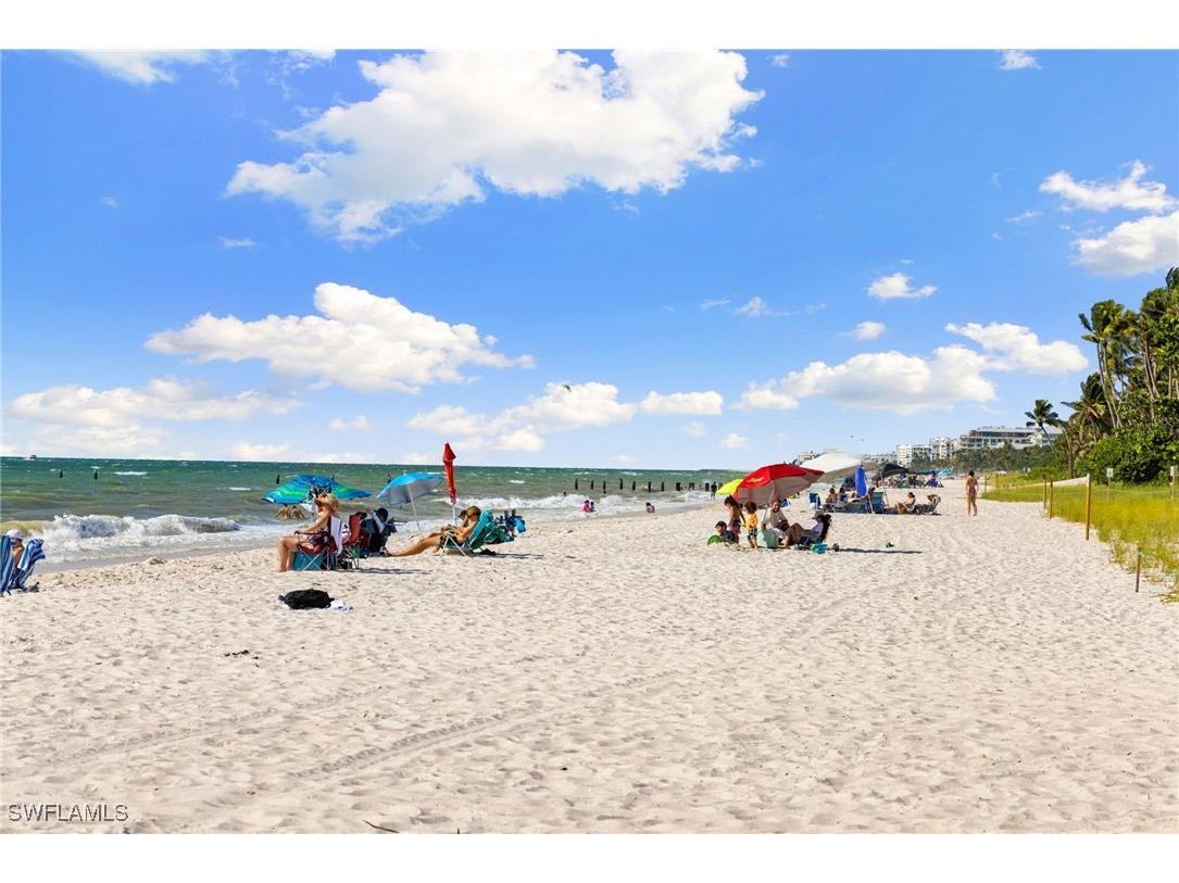 175 Fifth Avenue S #204 Naples FL 34102 225072811 image40