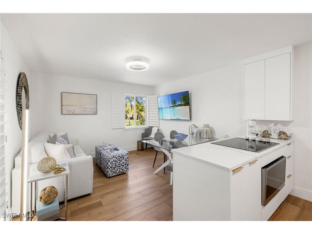 175 Fifth Avenue S #204 Naples FL 34102 225072811 image5