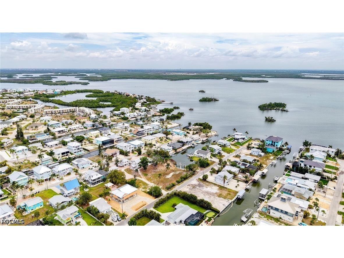 175 Bahia Viaduct Fort Myers Beach FL 33931 2026023063 image10