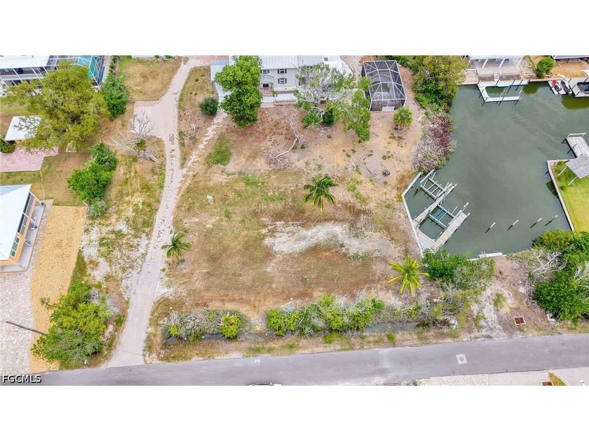 175 Bahia Viaduct Fort Myers Beach FL 33931 2026023063 image3