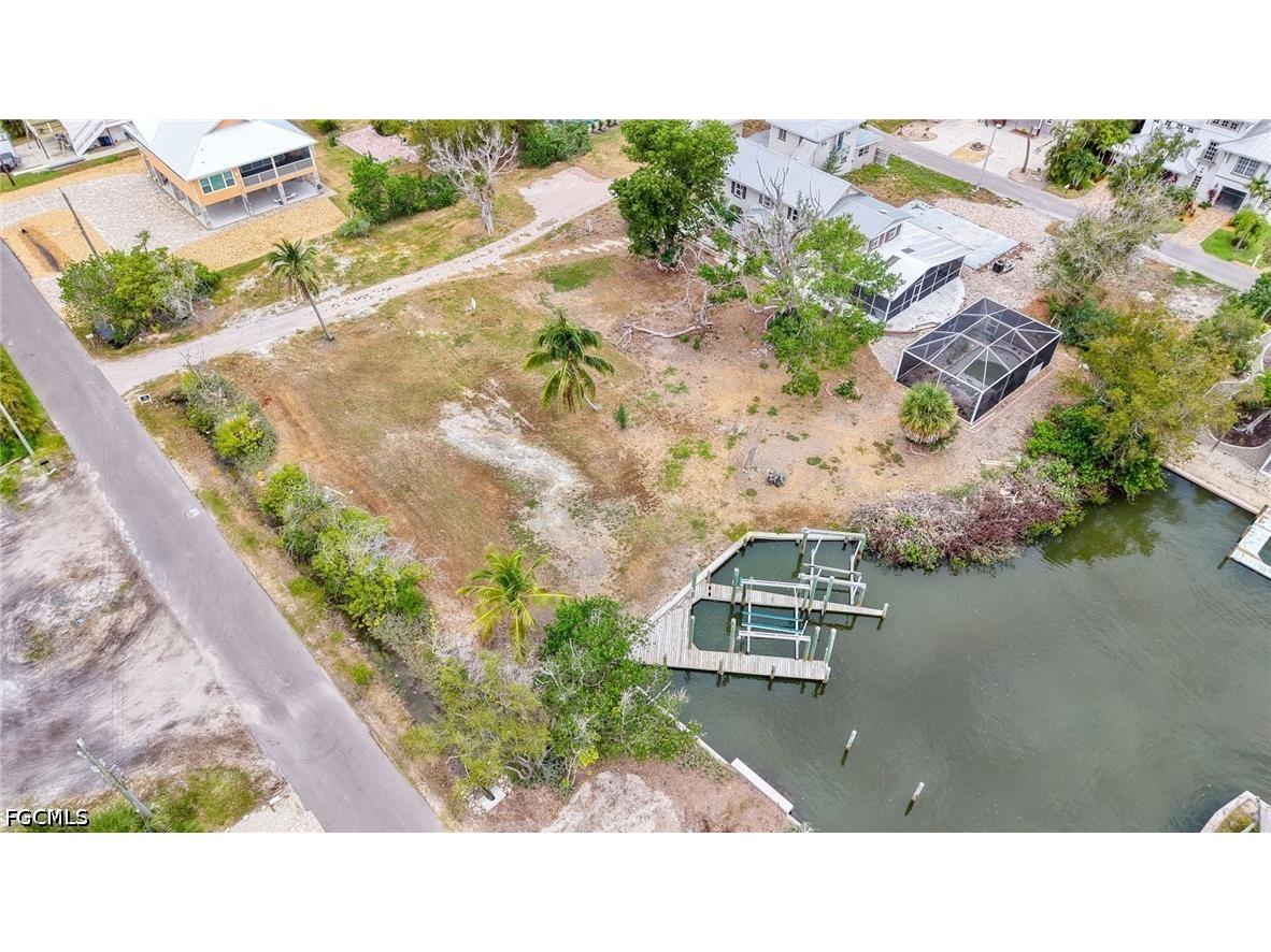 175 Bahia Viaduct Fort Myers Beach FL 33931 2026023063 image5