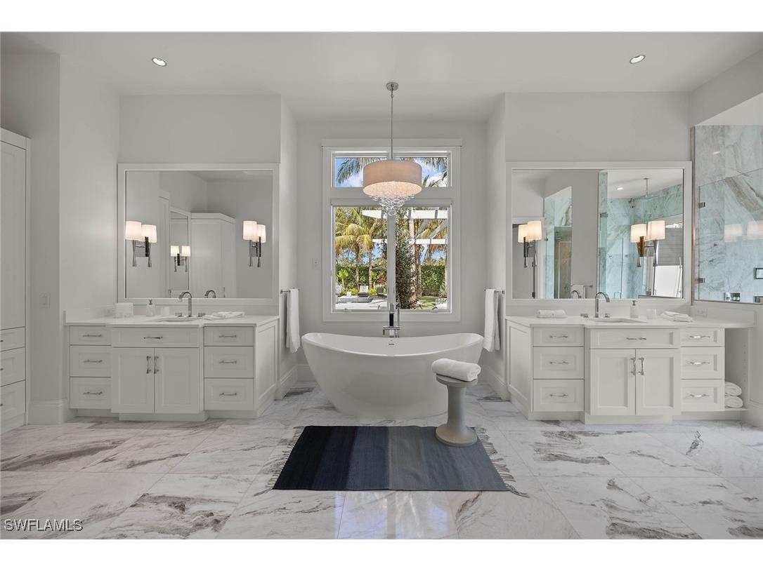 175 Center Street Naples FL 34108 225071466 image17