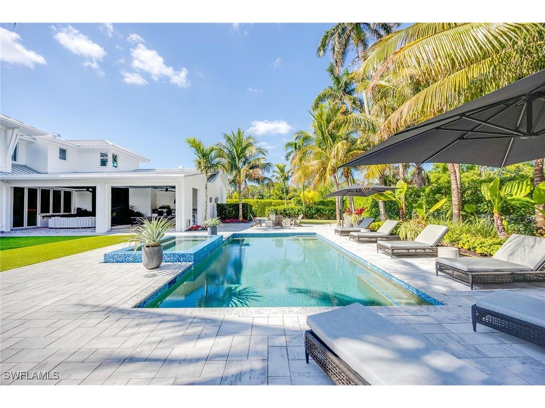 175 Center Street Naples FL 34108 225071466 image34