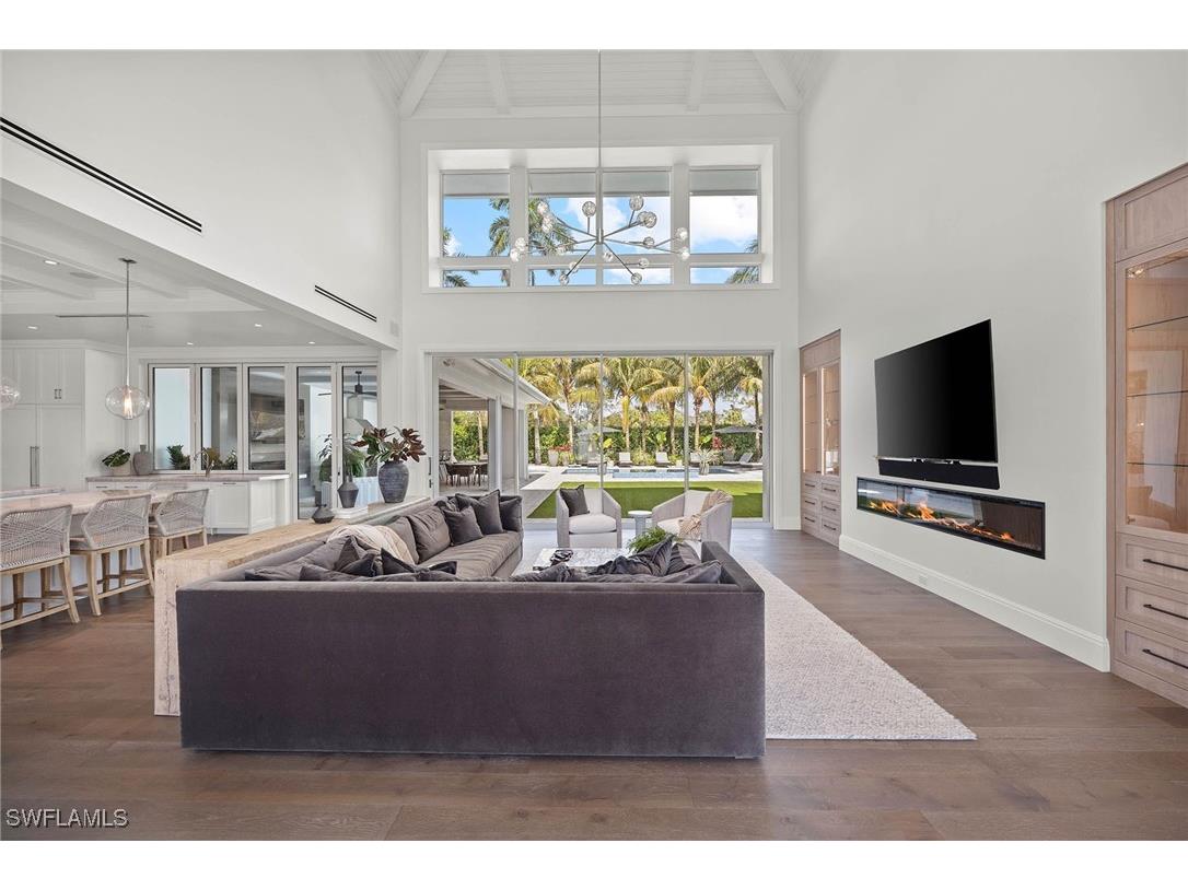 175 Center Street Naples FL 34108 225071466 image8