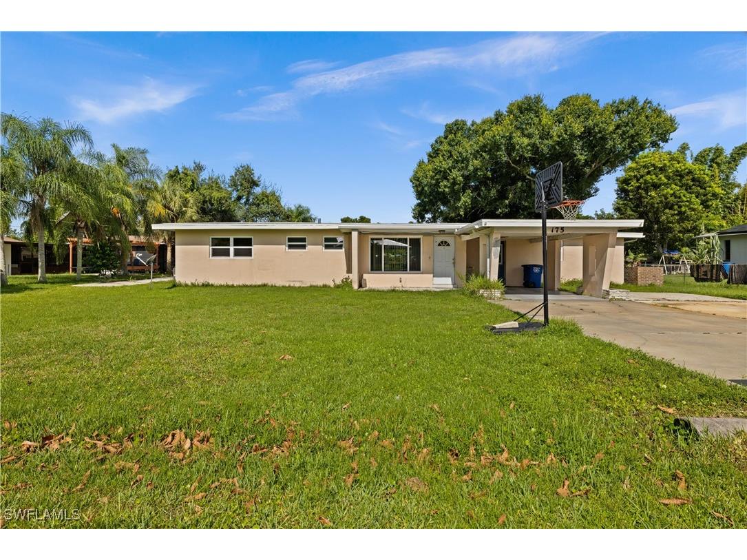 175 Cricle Drive Fort Myers FL 33905 224067114 image1