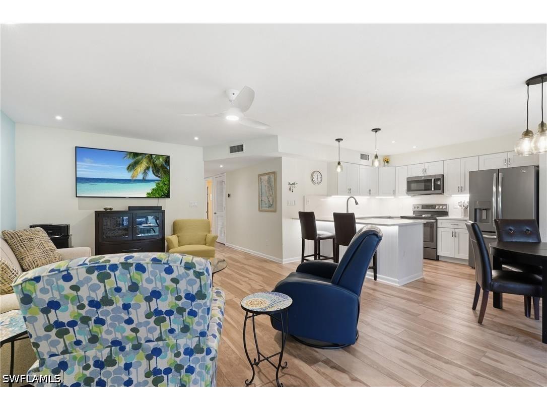 175 Forest Lakes Boulevard #175 Naples FL 34105 226026586 image10