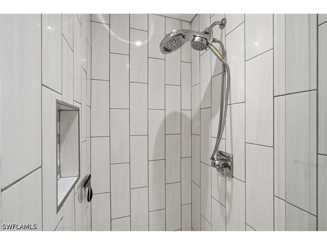 175 Forest Lakes Boulevard #175 Naples FL 34105 226026586 image25