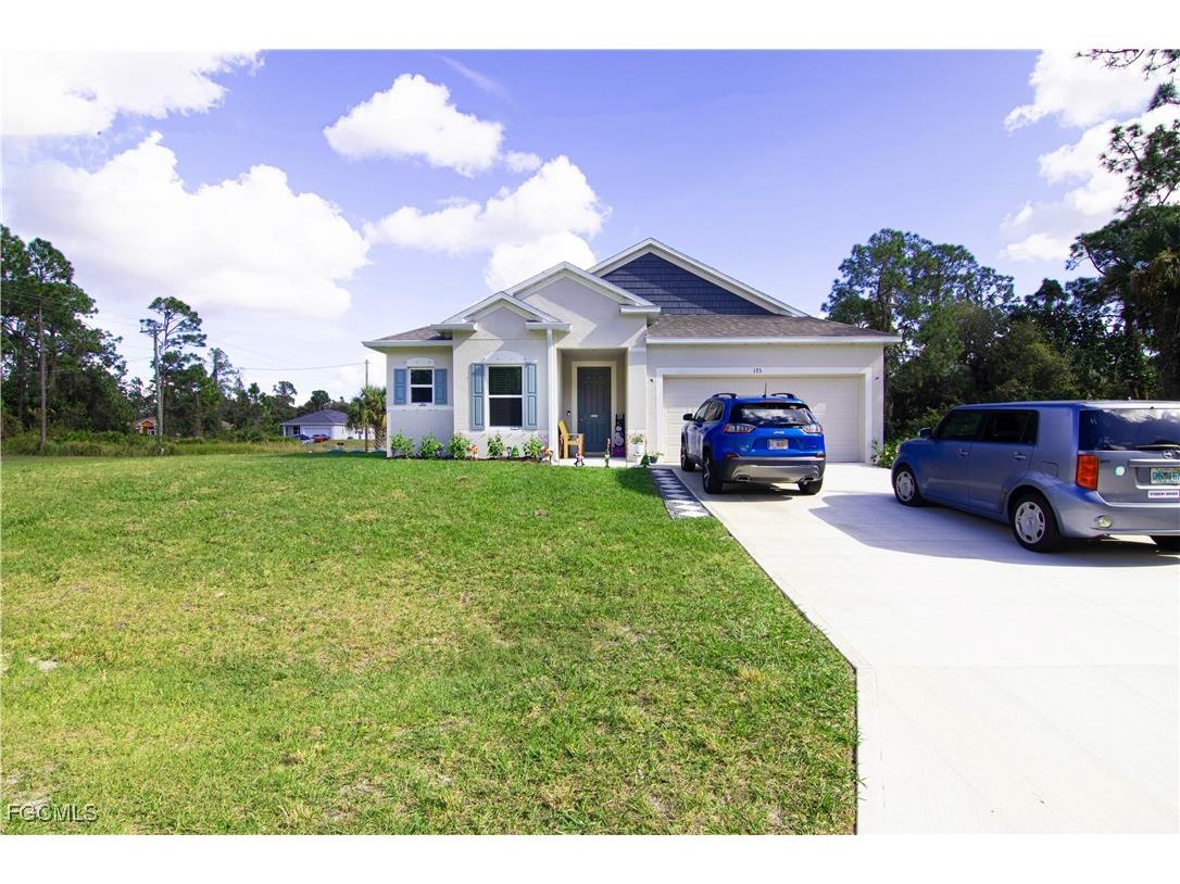 175 Herndon Avenue Lehigh Acres FL 33974 2025026196 image2