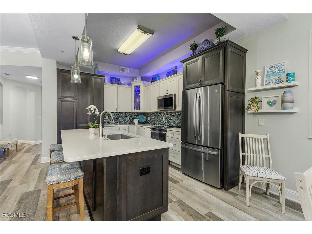 175 Shadroe Cove Circle #1101 Cape Coral FL 33991 2025007652 image11