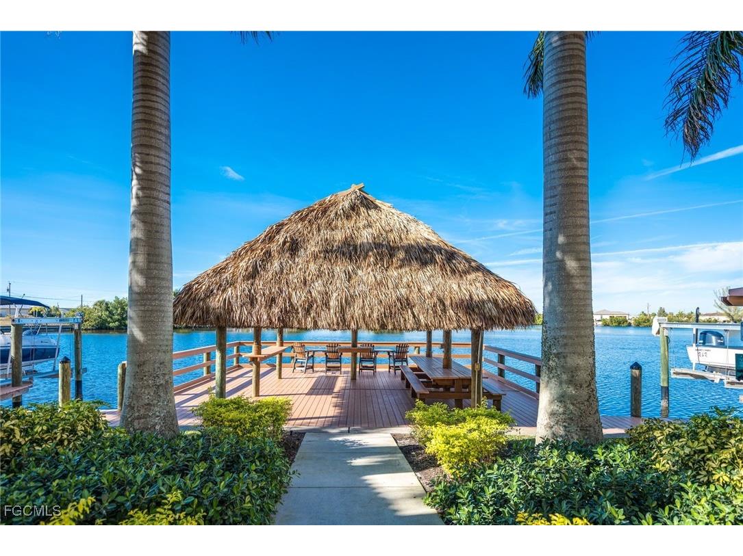 175 Shadroe Cove Circle #1101 Cape Coral FL 33991 2025007652 image29