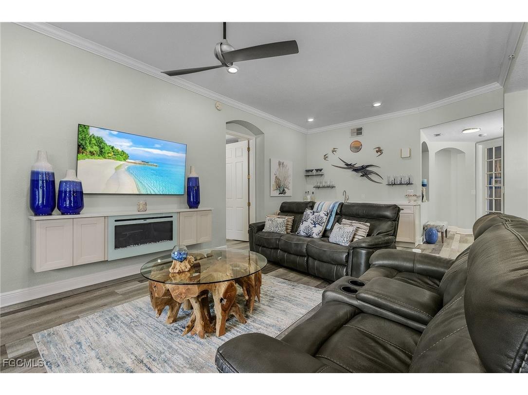 175 Shadroe Cove Circle #1101 Cape Coral FL 33991 2025007652 image9