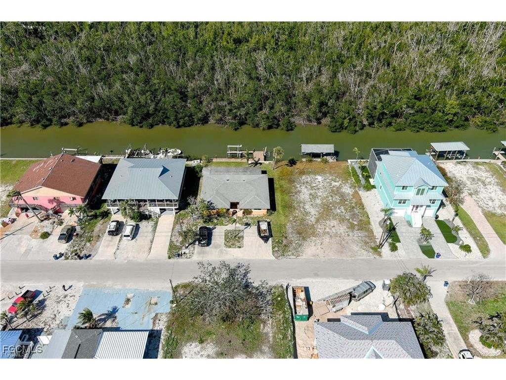 175 Tropical Shores Way #177 Fort Myers Beach FL 33931 2026000004 image1