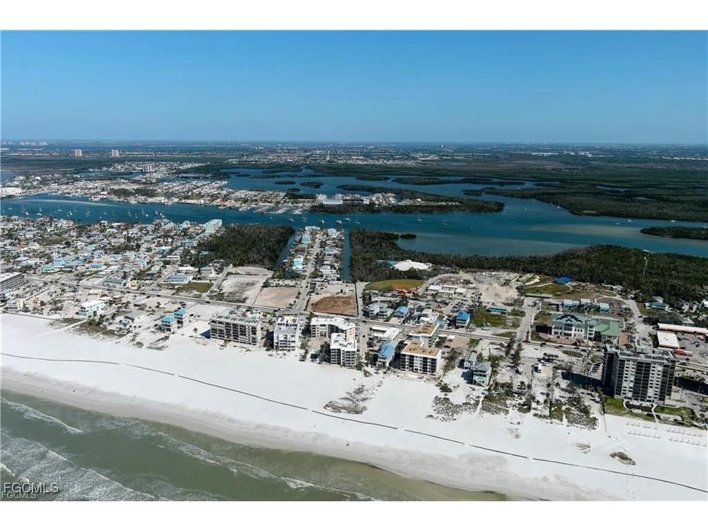 175 Tropical Shores Way #177 Fort Myers Beach FL 33931 2026000004 image21