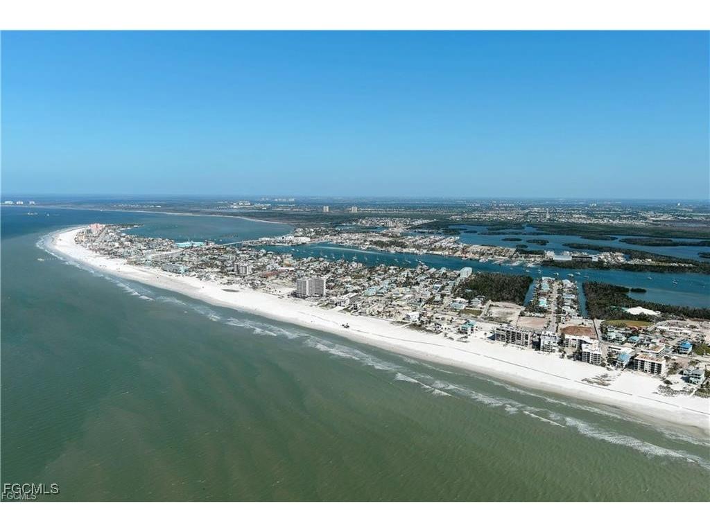 175 Tropical Shores Way #177 Fort Myers Beach FL 33931 2026000004 image3