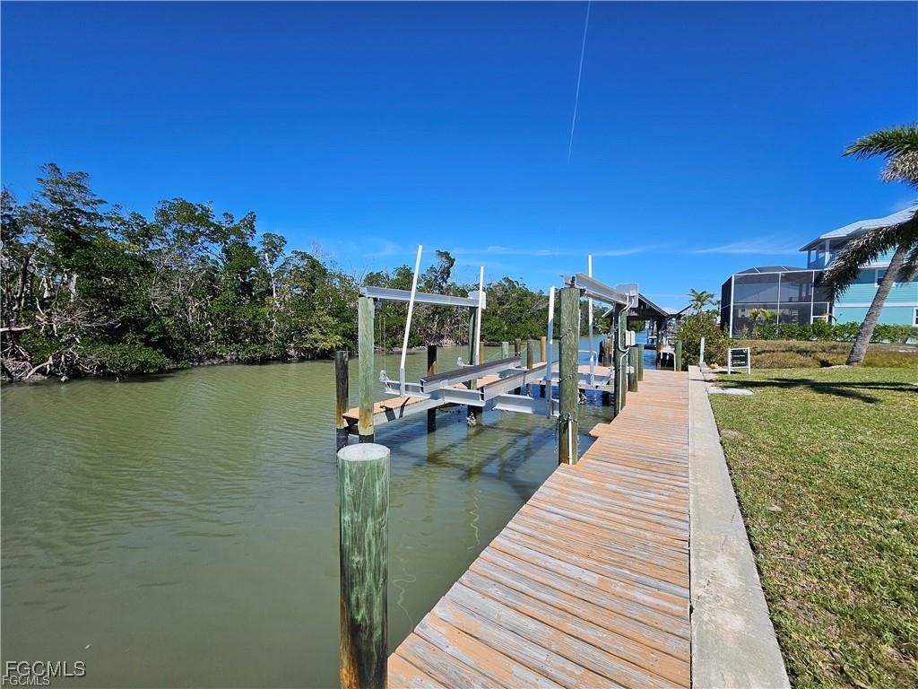 175 Tropical Shores Way #177 Fort Myers Beach FL 33931 2026000004 image5