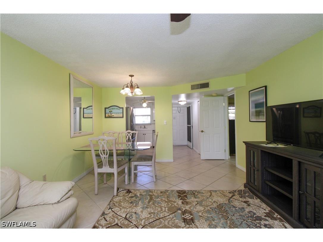 175 Turtle Lake Court #111 Naples FL 34105 226014382 image13