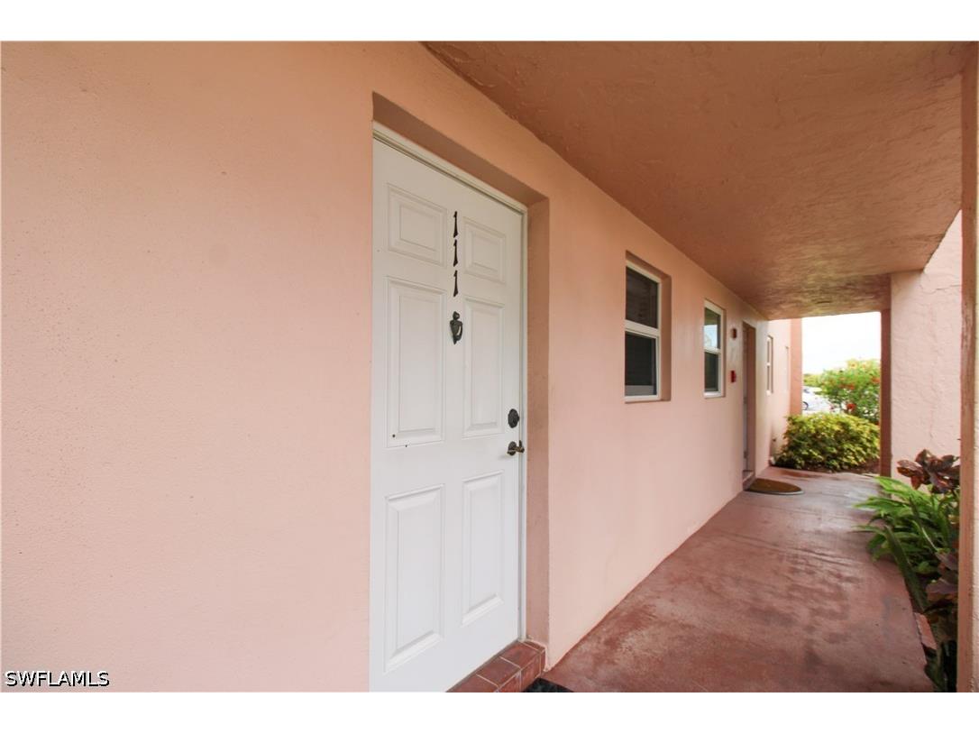 175 Turtle Lake Court #111 Naples FL 34105 226014382 image2