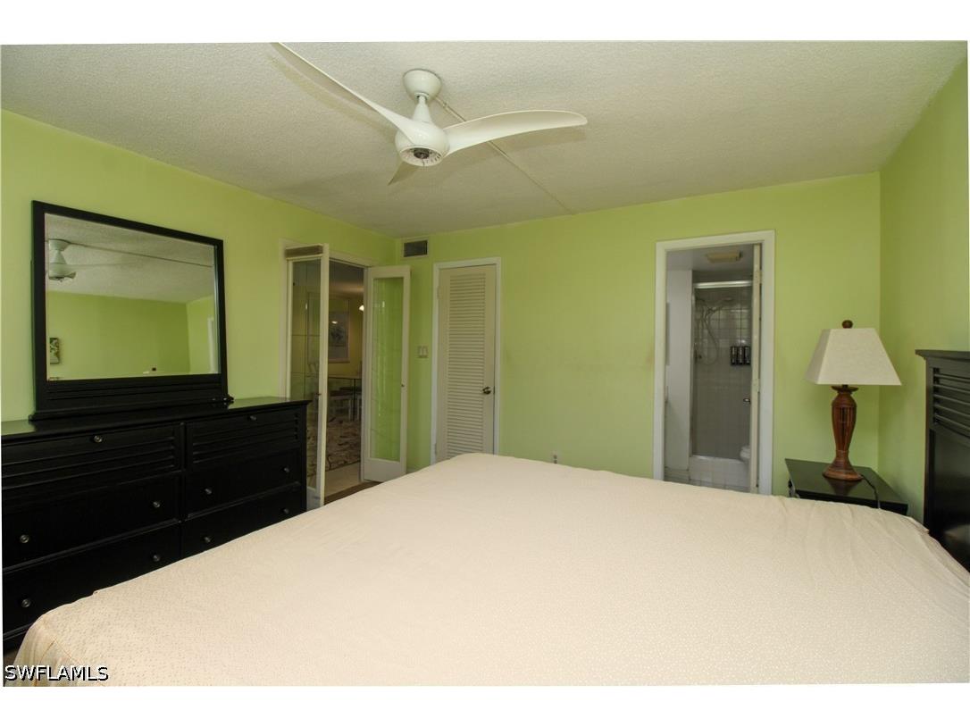 175 Turtle Lake Court #111 Naples FL 34105 226014382 image27