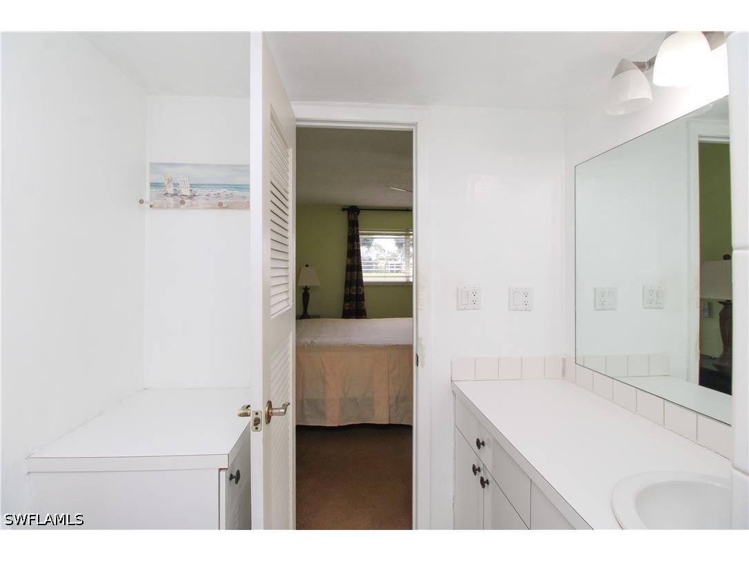 175 Turtle Lake Court #111 Naples FL 34105 226014382 image29