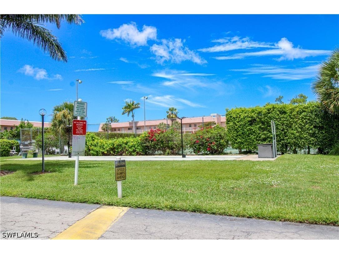 175 Turtle Lake Court #111 Naples FL 34105 226014382 image37