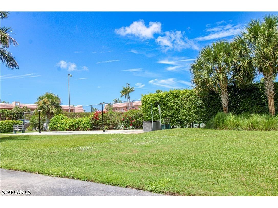 175 Turtle Lake Court #111 Naples FL 34105 226014382 image38