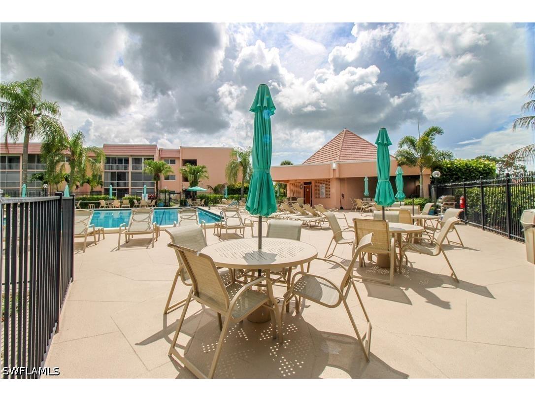 175 Turtle Lake Court #111 Naples FL 34105 226014382 image41