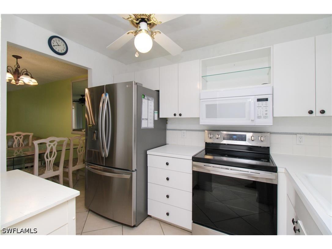 175 Turtle Lake Court #111 Naples FL 34105 226014382 image5