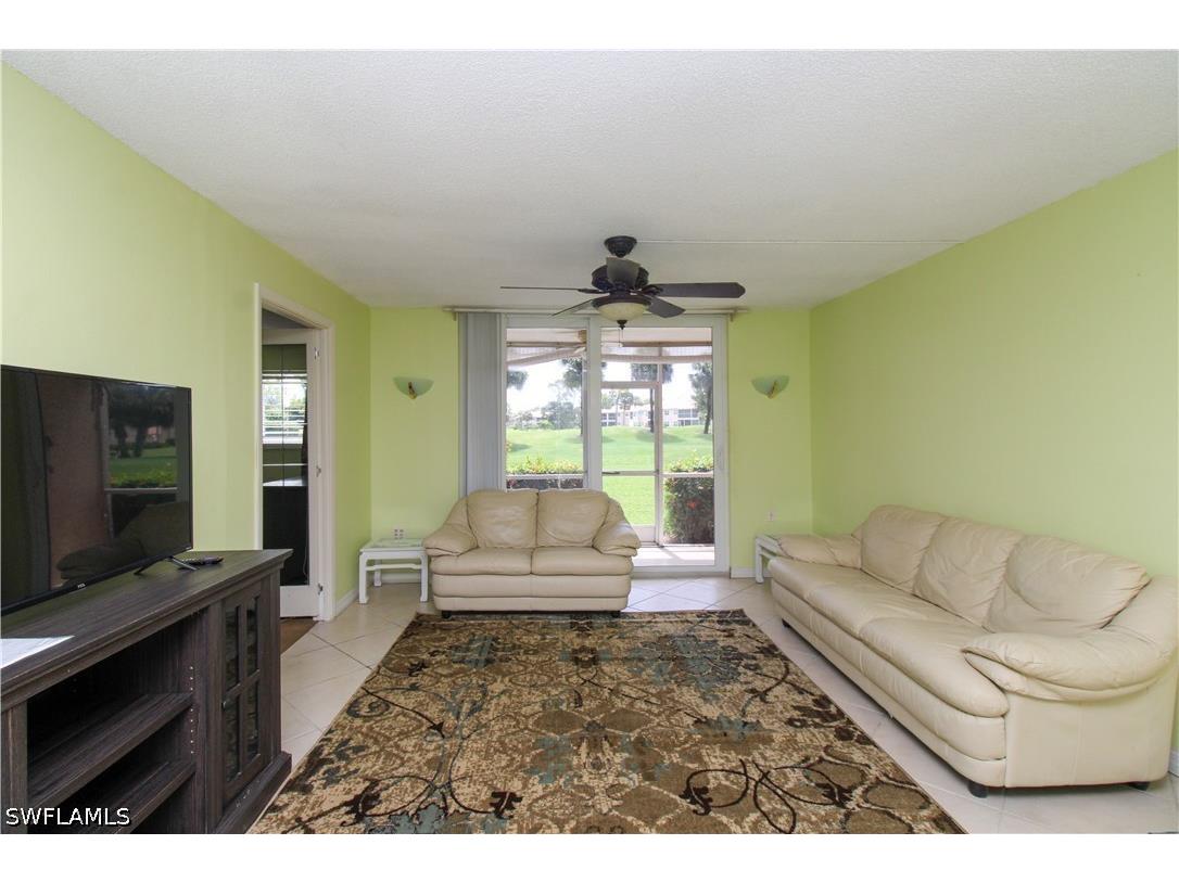 175 Turtle Lake Court #111 Naples FL 34105 226014382 image9