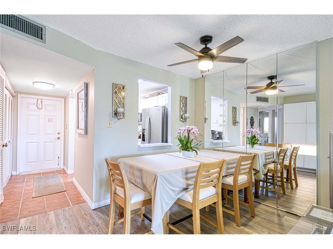 175 Turtle Lake Court #112 Naples FL 34105 225025025 image4