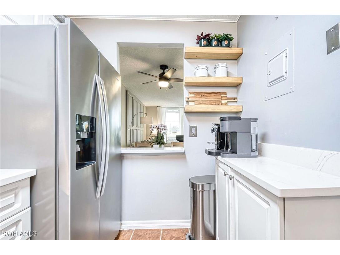 175 Turtle Lake Court #112 Naples FL 34105 225025025 image8