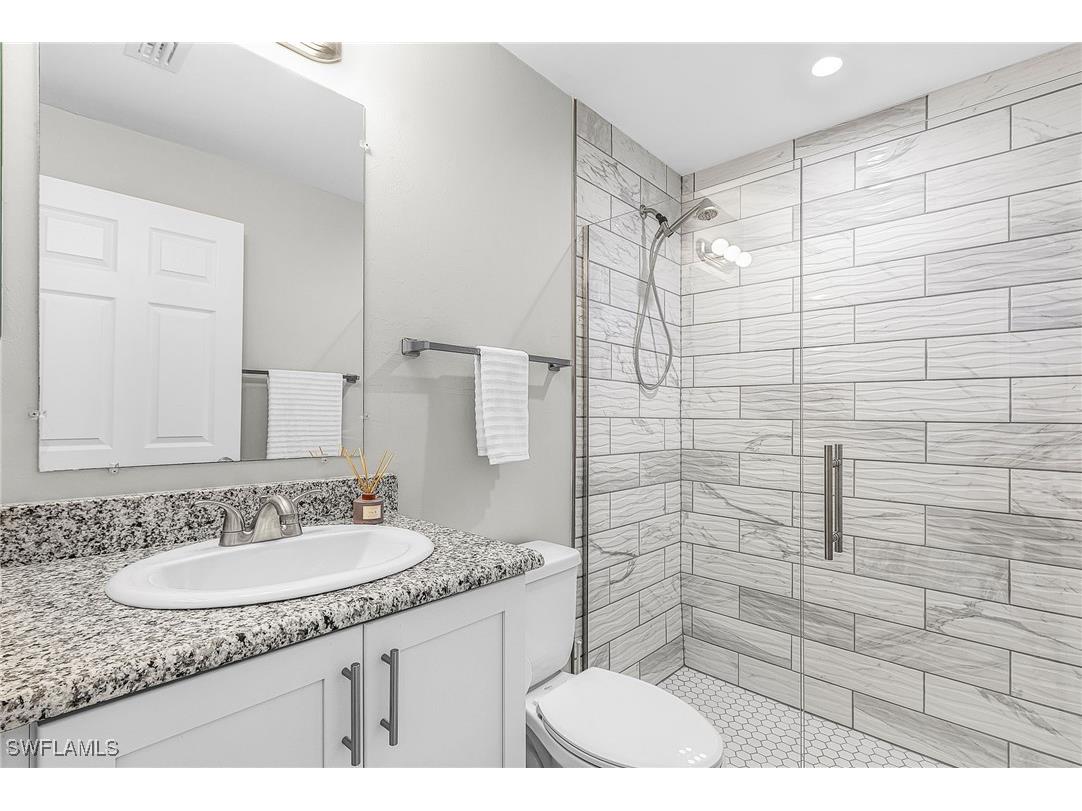 175 Village Circle #32 Labelle FL 33935 225077806 image12