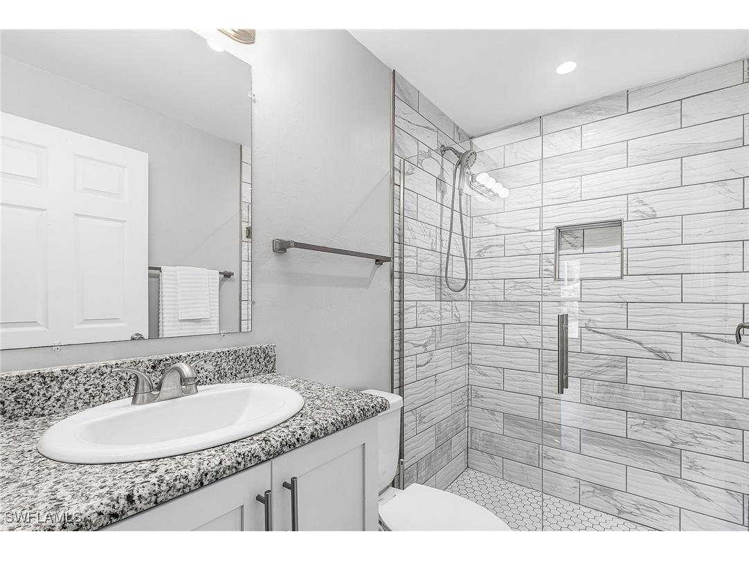 175 Village Circle #32 Labelle FL 33935 225077806 image18