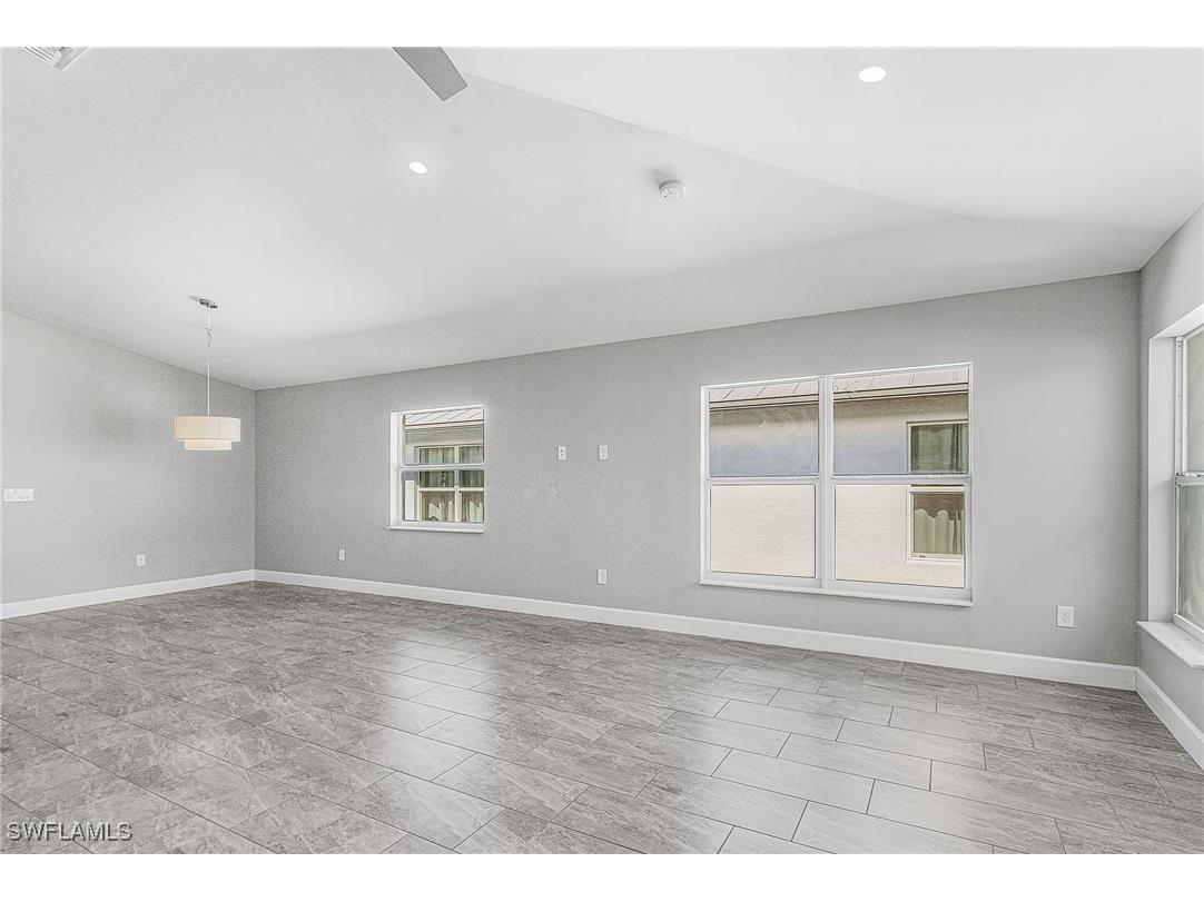 175 Village Circle #32 Labelle FL 33935 225077806 image7