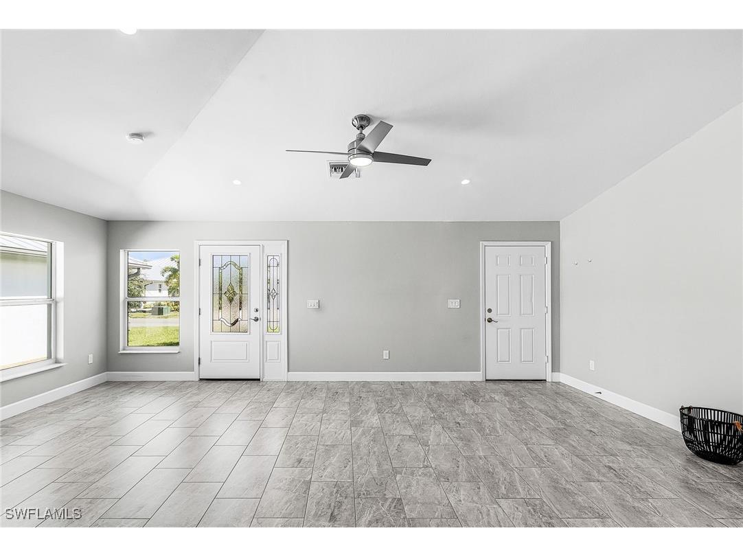 175 Village Circle #32 Labelle FL 33935 225077806 image19