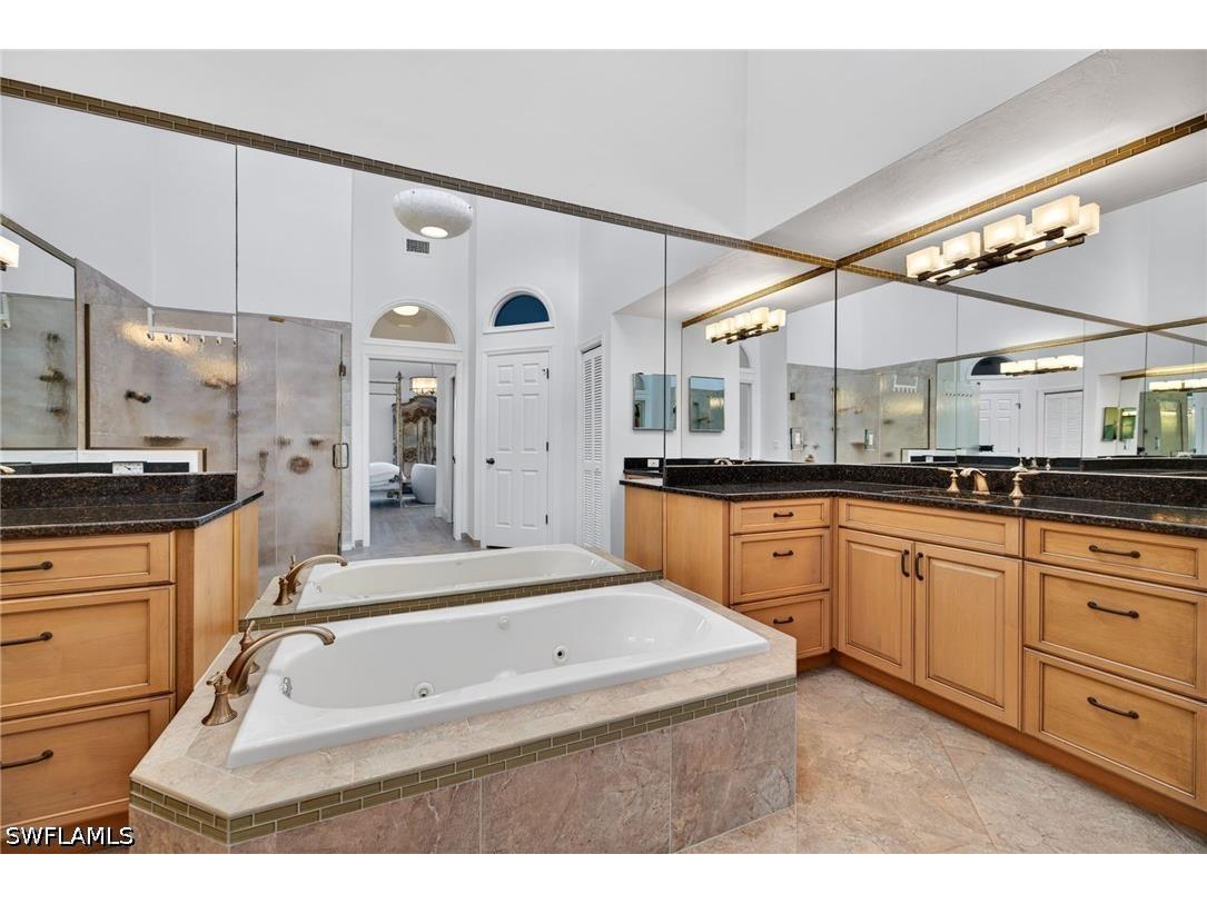 175 Via Napoli Naples FL 34105 226016091 image21