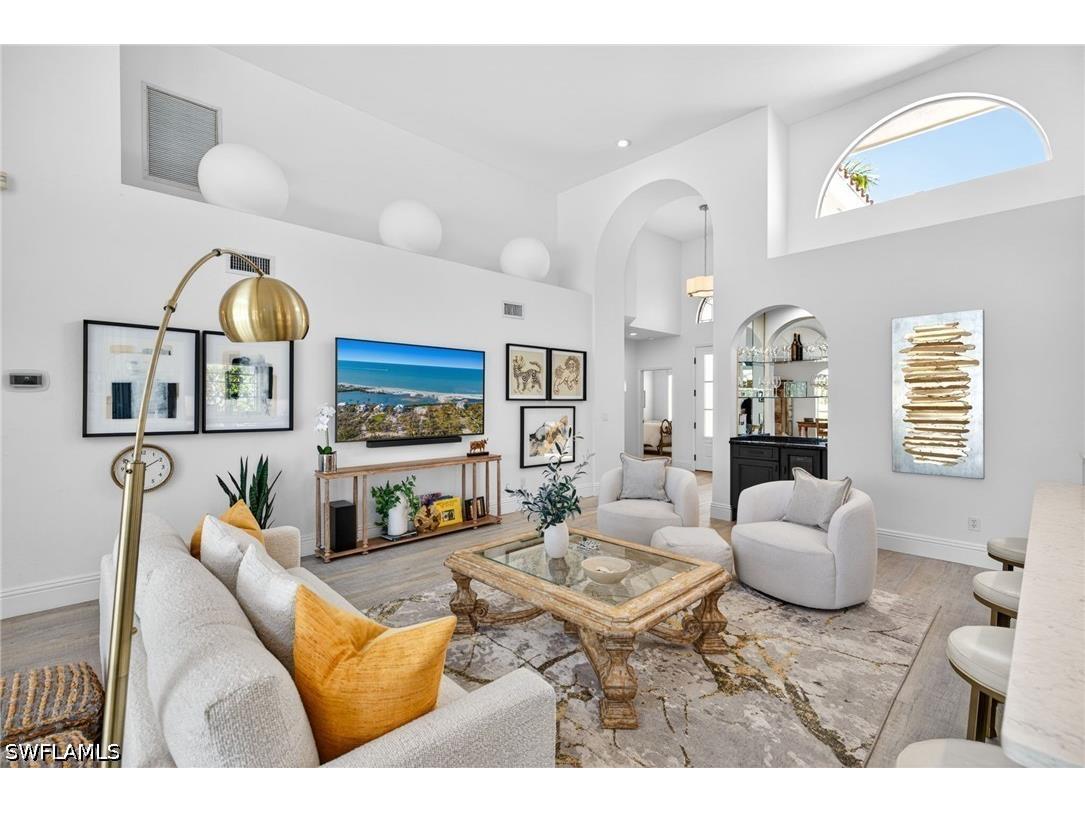 175 Via Napoli Naples FL 34105 226016091 image9