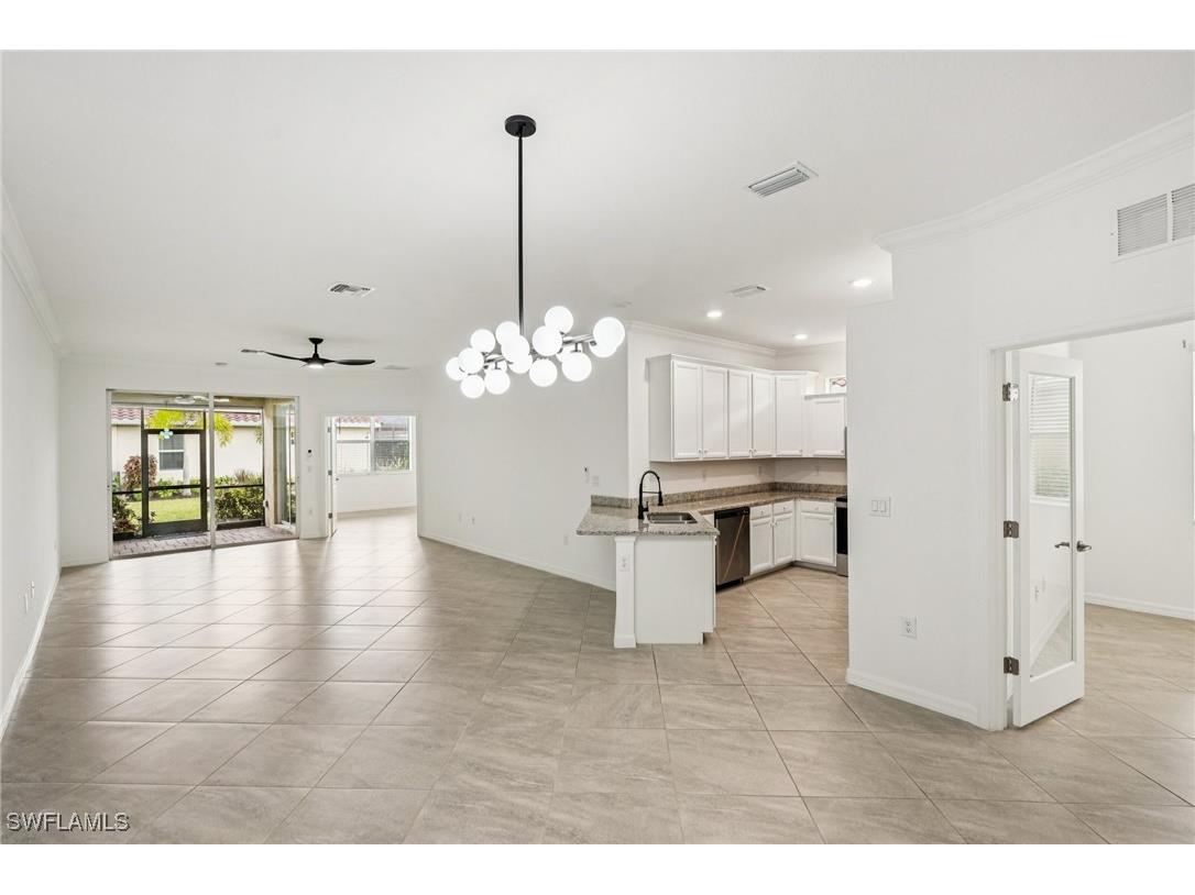 1751 Alameda Drive Naples FL 34120 225072932 image2